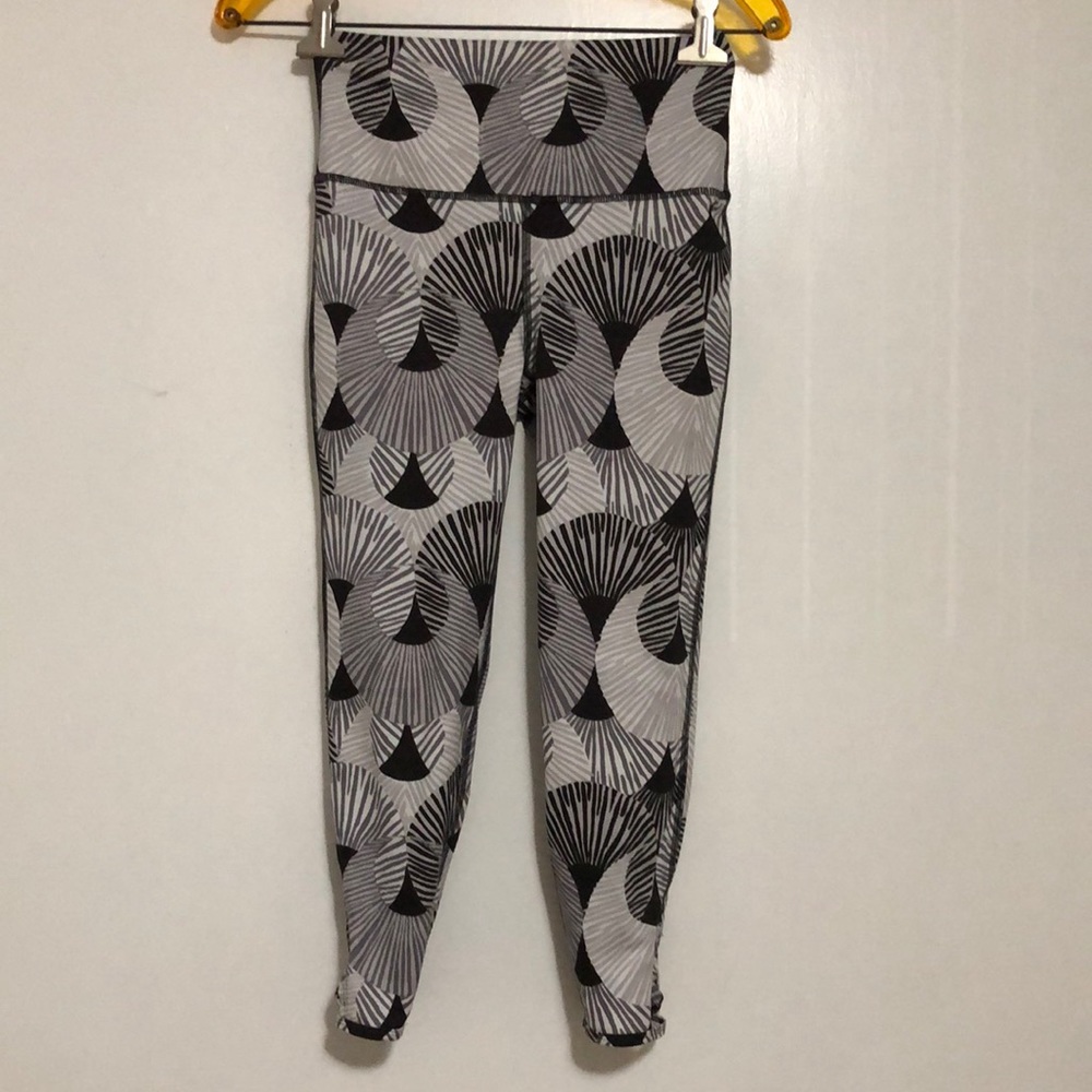 Aerie Chill Play Move Leggings Size Small